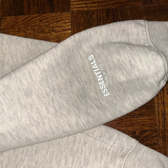 Essentials Men's Grey Sweater - Picture 3 of 4